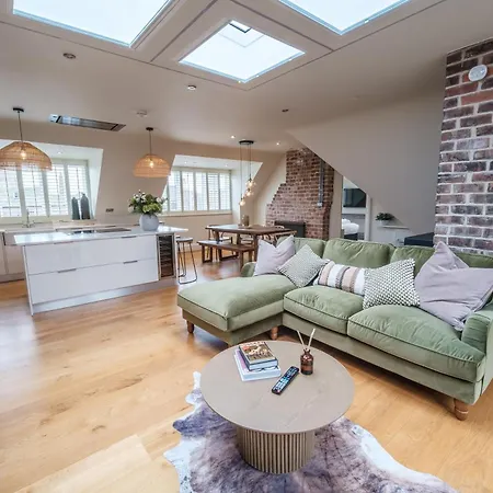 The Fleece 4*