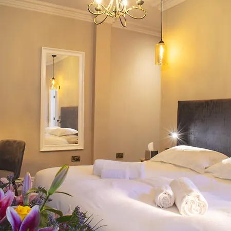 Hotell The Fleece 4*