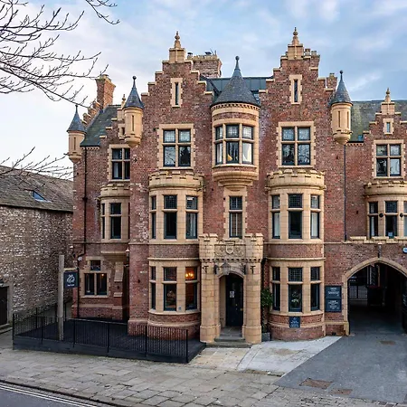 The Fleece Richmond Hotel 4*