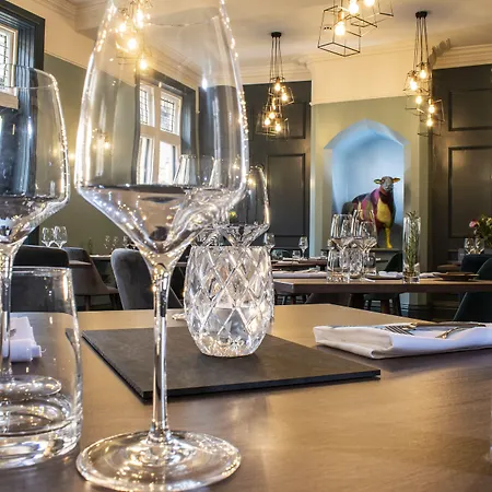 The Fleece Hotel