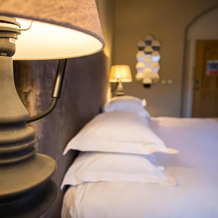 The Fleece Richmond Hotel