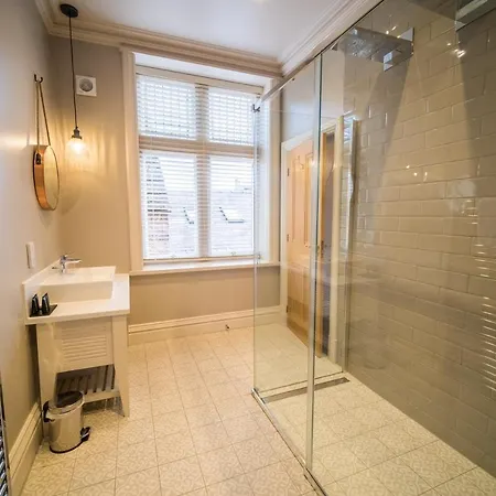 The Fleece Richmond 4*
