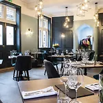The Fleece 4*