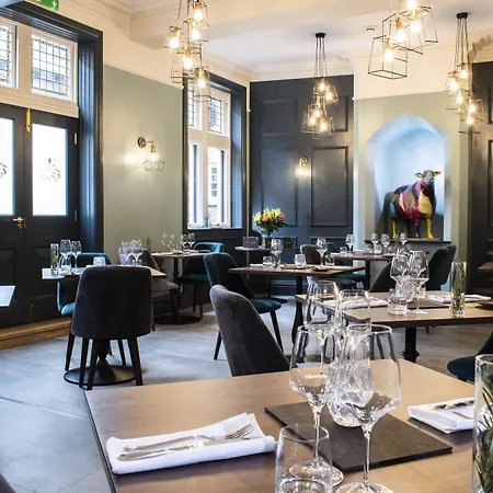 The Fleece 4*